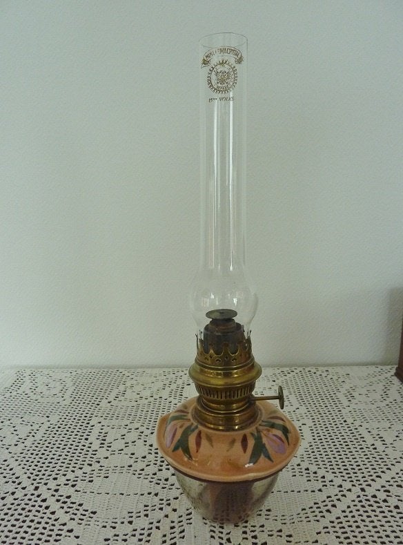 Antieke olielamp petroleum brander Majolica koper glas, Antiek en Kunst, Ophalen