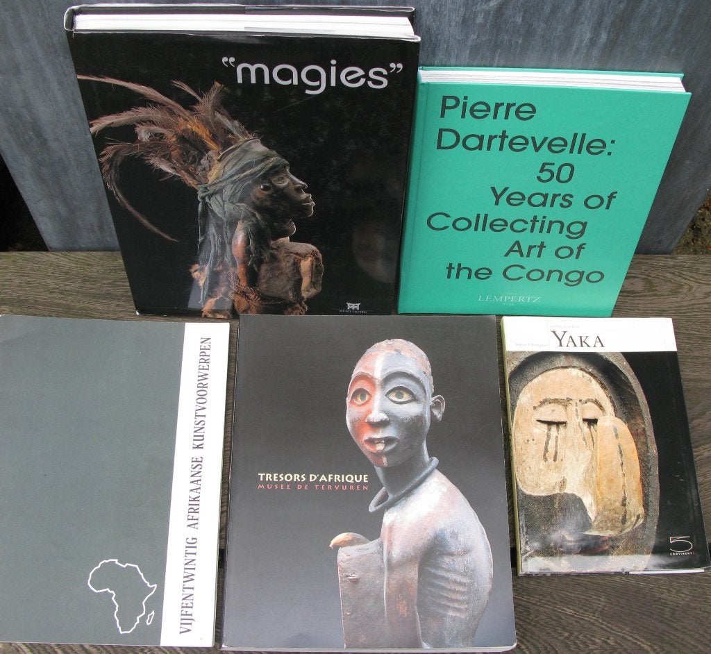 5 BOEKEN AFRIKAANSE KUNST IN EEN KOOP, Gelezen, Dartevelle e.a., Beeldhouwkunst, Ophalen of Verzenden