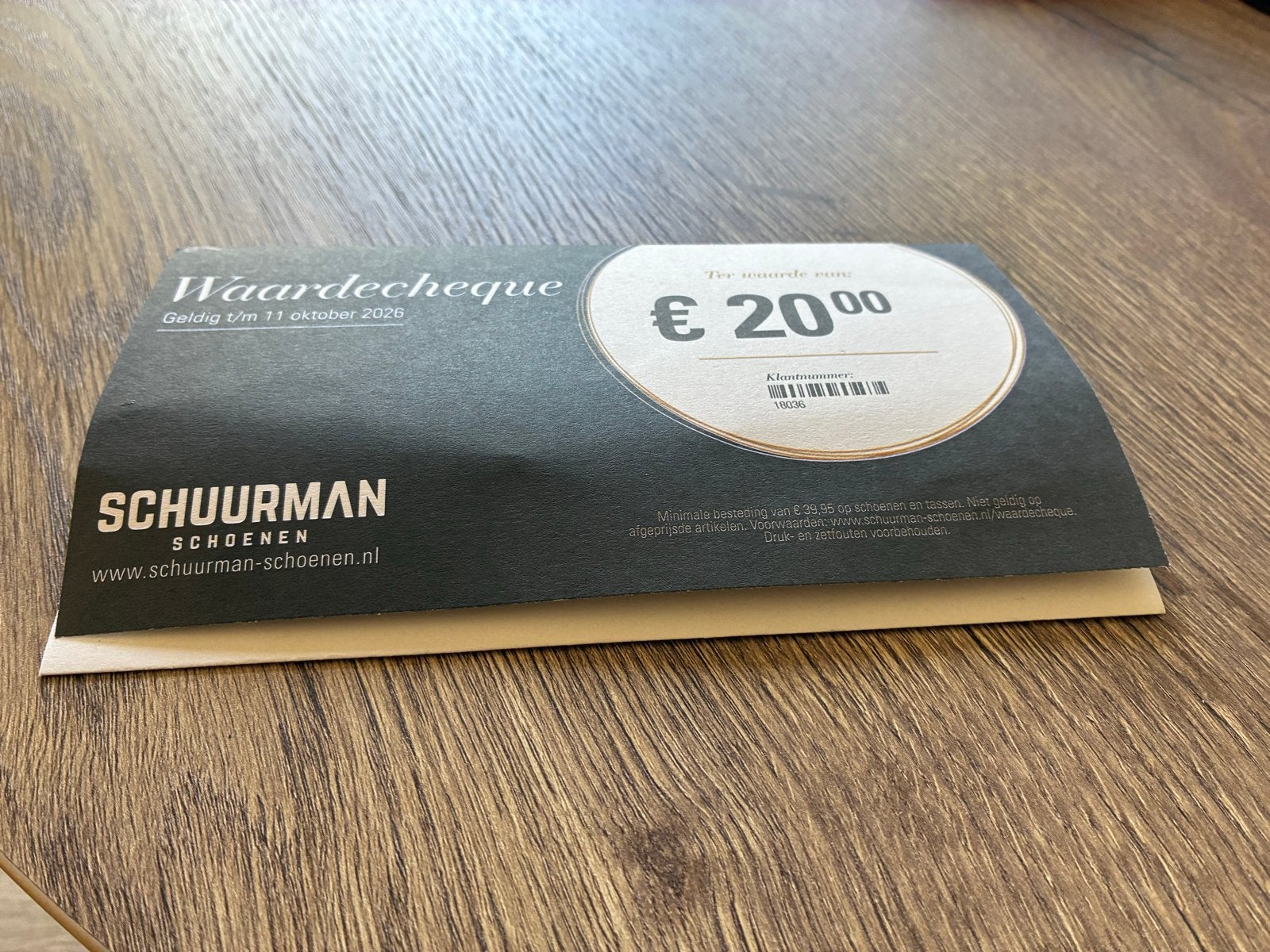 Waatdebon Schuurman, Eén persoon, Cadeaubon