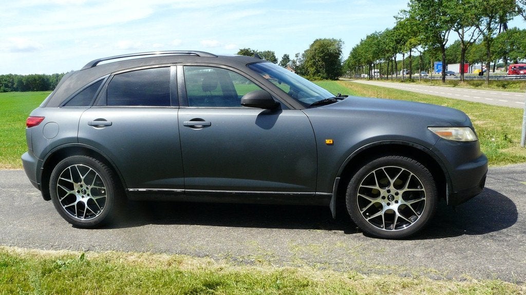 Infiniti FX 35Automaat,Custom wrapped,Apple-play,Custom uitl, Auto's, Automaat, Stoelverwarming, Achterwielaandrijving, Gebruikt