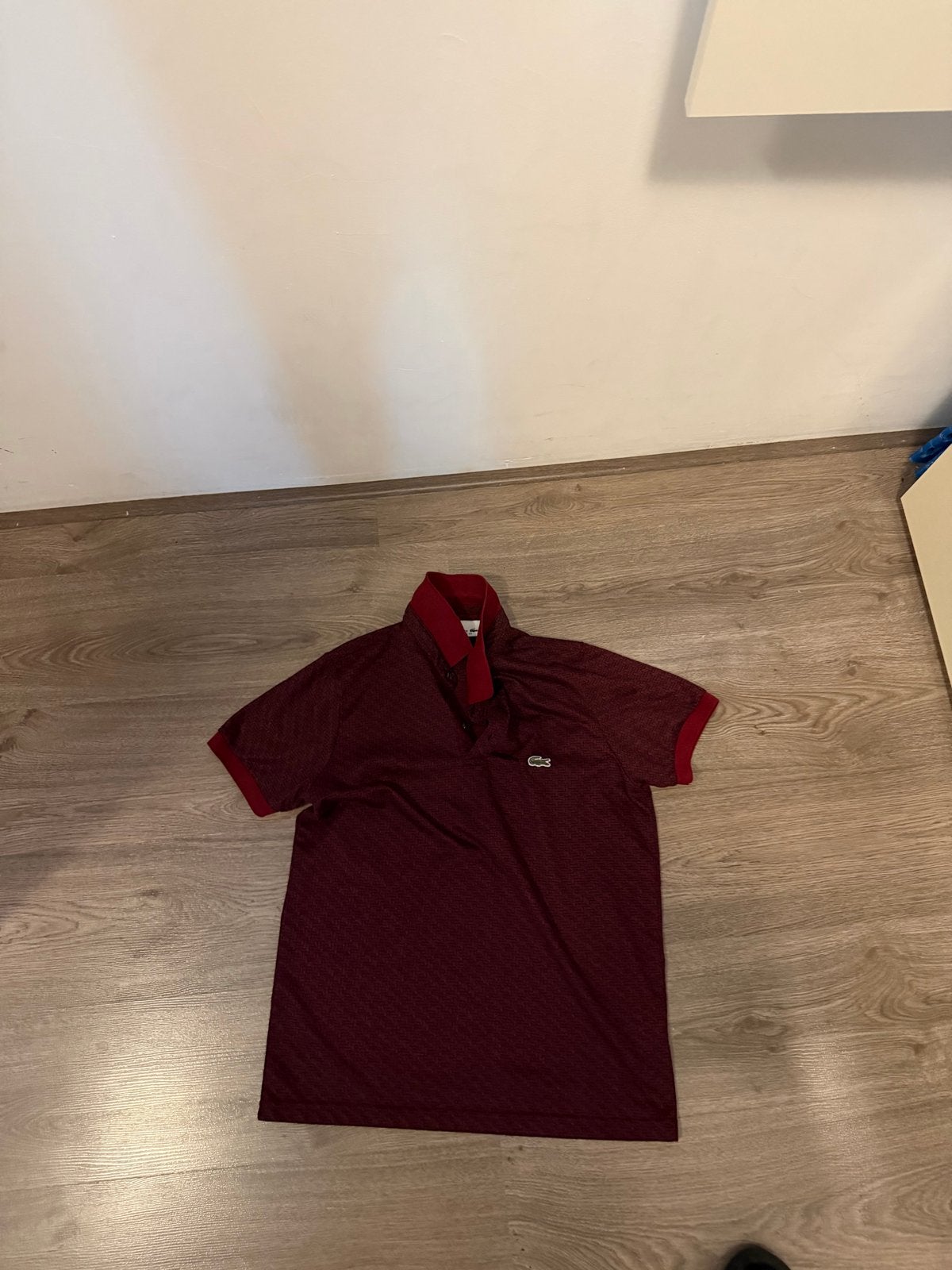 Maat m Lacoste polo shirt - Bordeauxrood met patroon, Ophalen of Verzenden, Zo goed als nieuw, Maat 48/50 (M), Rood