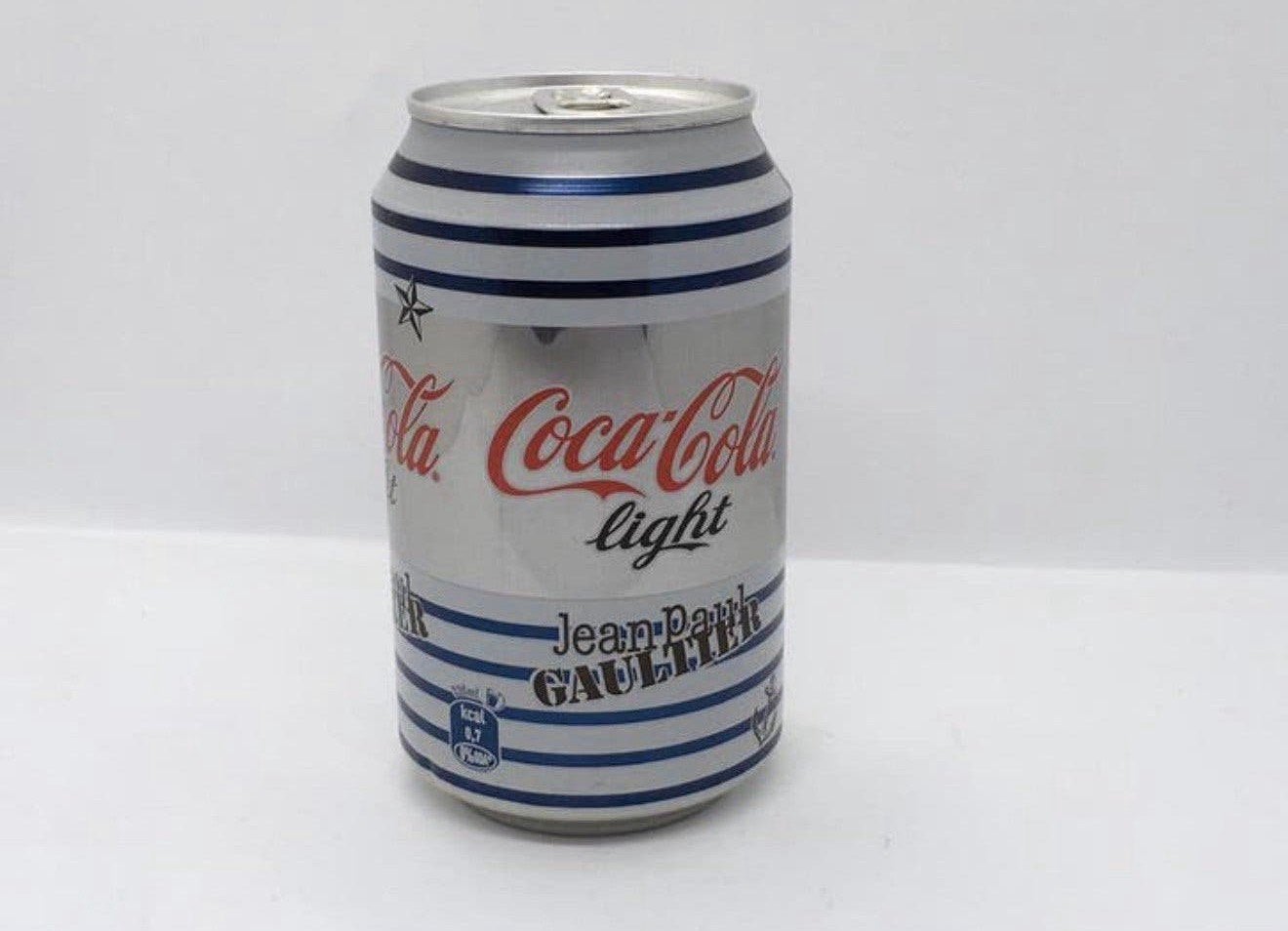 Ongeopend 2 verschillende blikjes coca cola door Gaultier, Ophalen of Verzenden, Nieuw, Overige typen, Gevuld