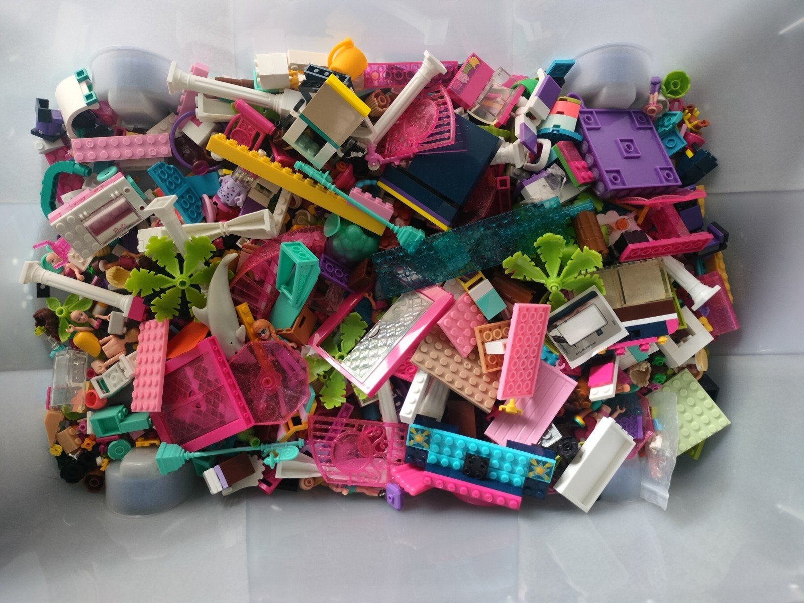 Grote partij LEGO en Friends bouwstenen, Barbie set in doos, Ophalen, Gebruikt, Overige merken