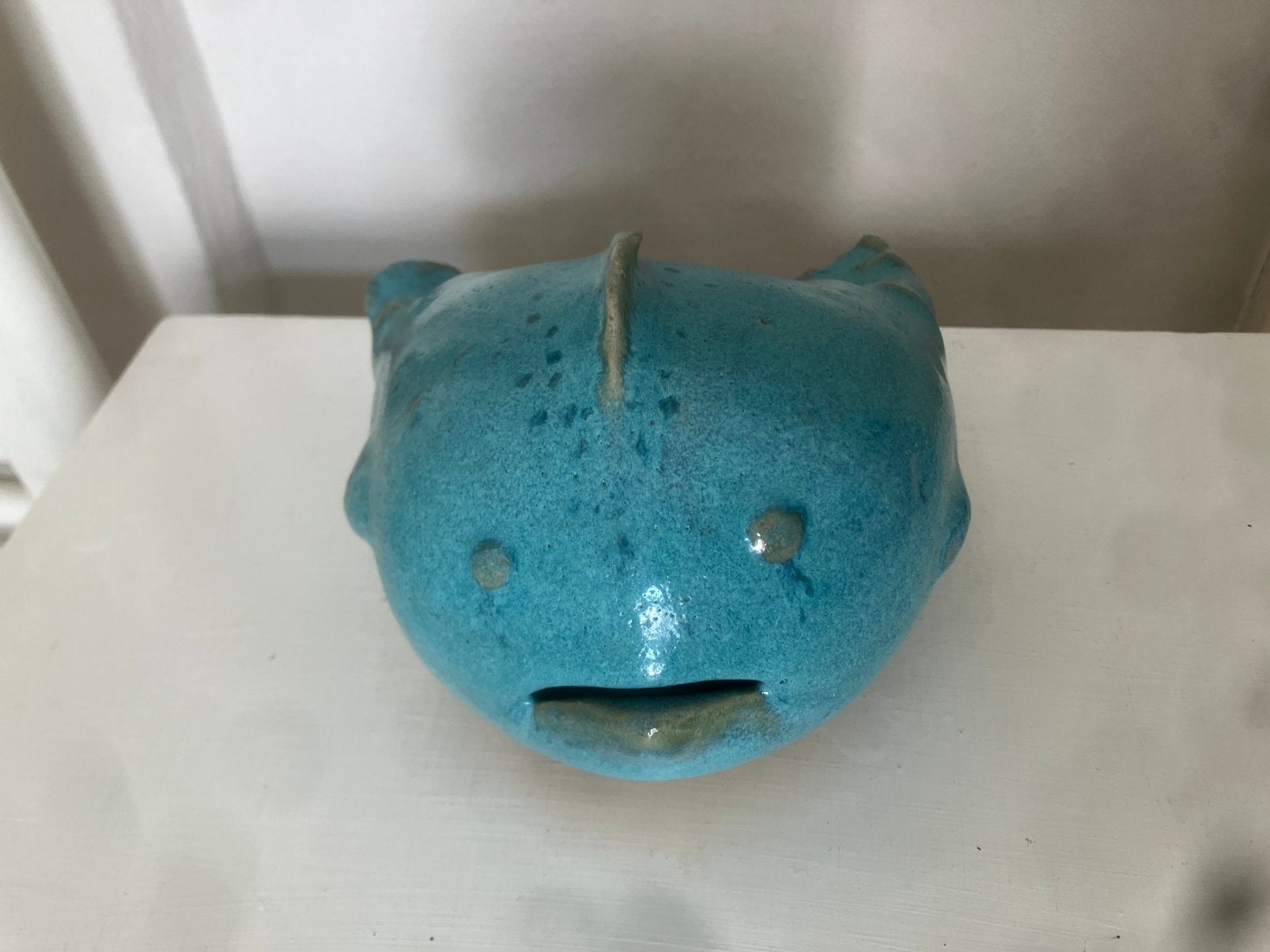 Een bijzondere spaarpot - kogelvis in turkoois kleurtje, Ophalen of Verzenden, Zo goed als nieuw, Steen, Aardewerk of Keramiek