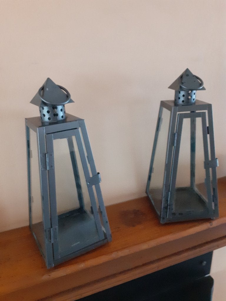 2 ijzeren windlichten 30cm, Ophalen of Verzenden, Zo goed als nieuw, Metaal, 30 cm