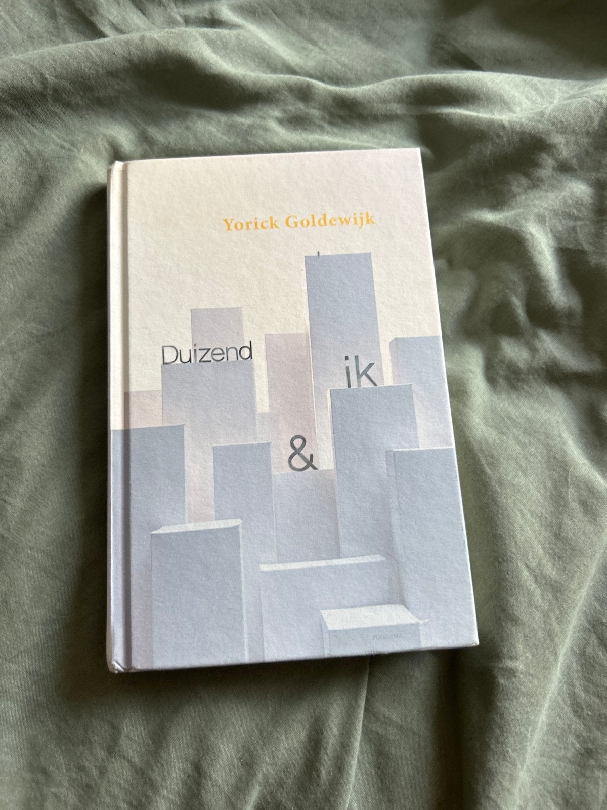 Duizend & ik - Yorick Goldewijk (Zo goed als nieuw), Ophalen of Verzenden, Zo goed als nieuw, Fictie