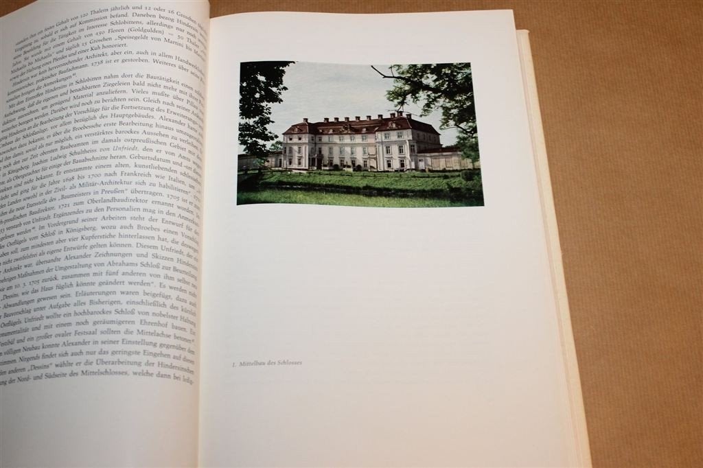 Schloss Schlobitten — Kasteel en Kunst in Oost-Pruisen 1965, Ophalen of Verzenden, Gelezen, Europa