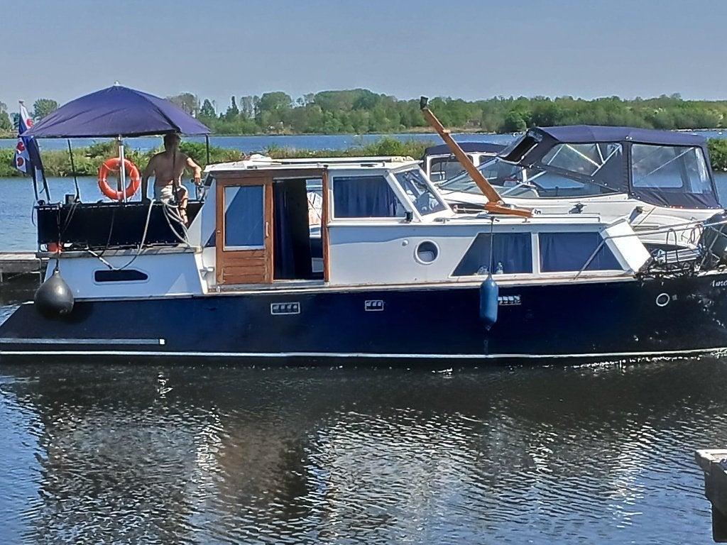 Motor kruiser, Watersport en Boten, Motorboten en Motorjachten, Gebruikt, Polyester, Diesel, Binnenboordmotor, Dieptemeter, Keuken