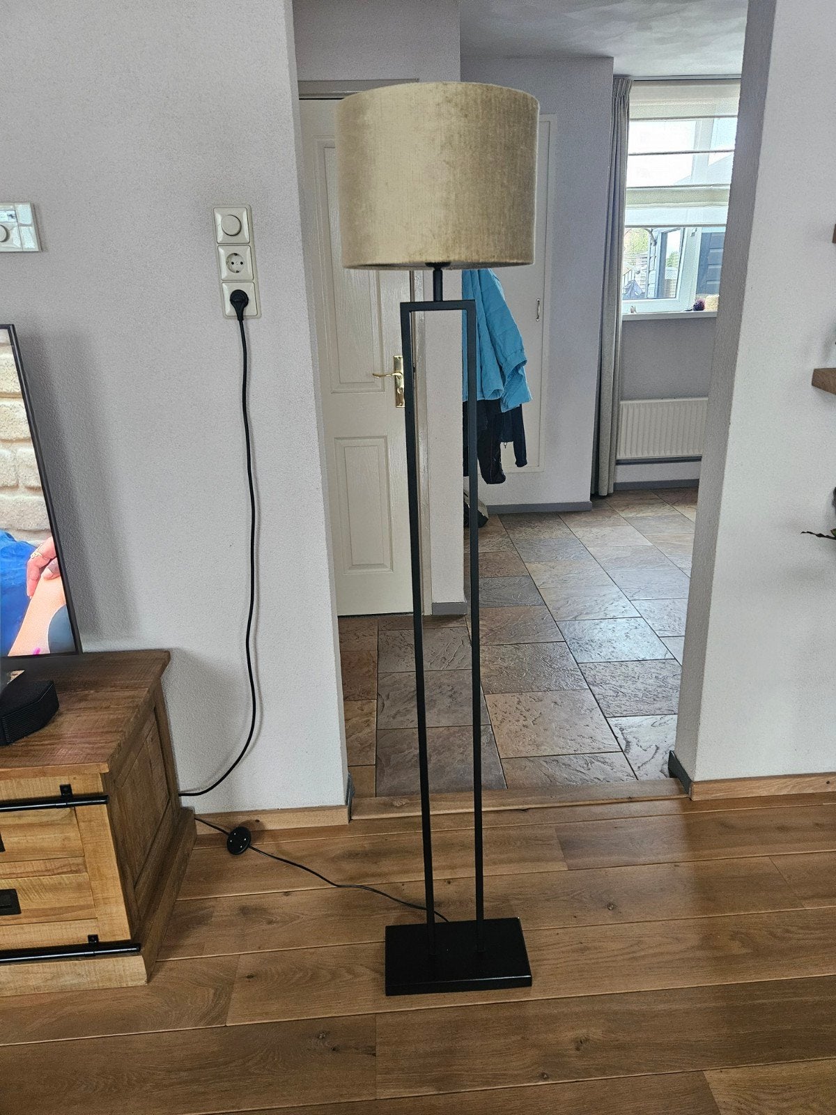 Moderne staande lamp met stoffen kap, Ophalen, Gebruikt, E27 (groot), Textiel