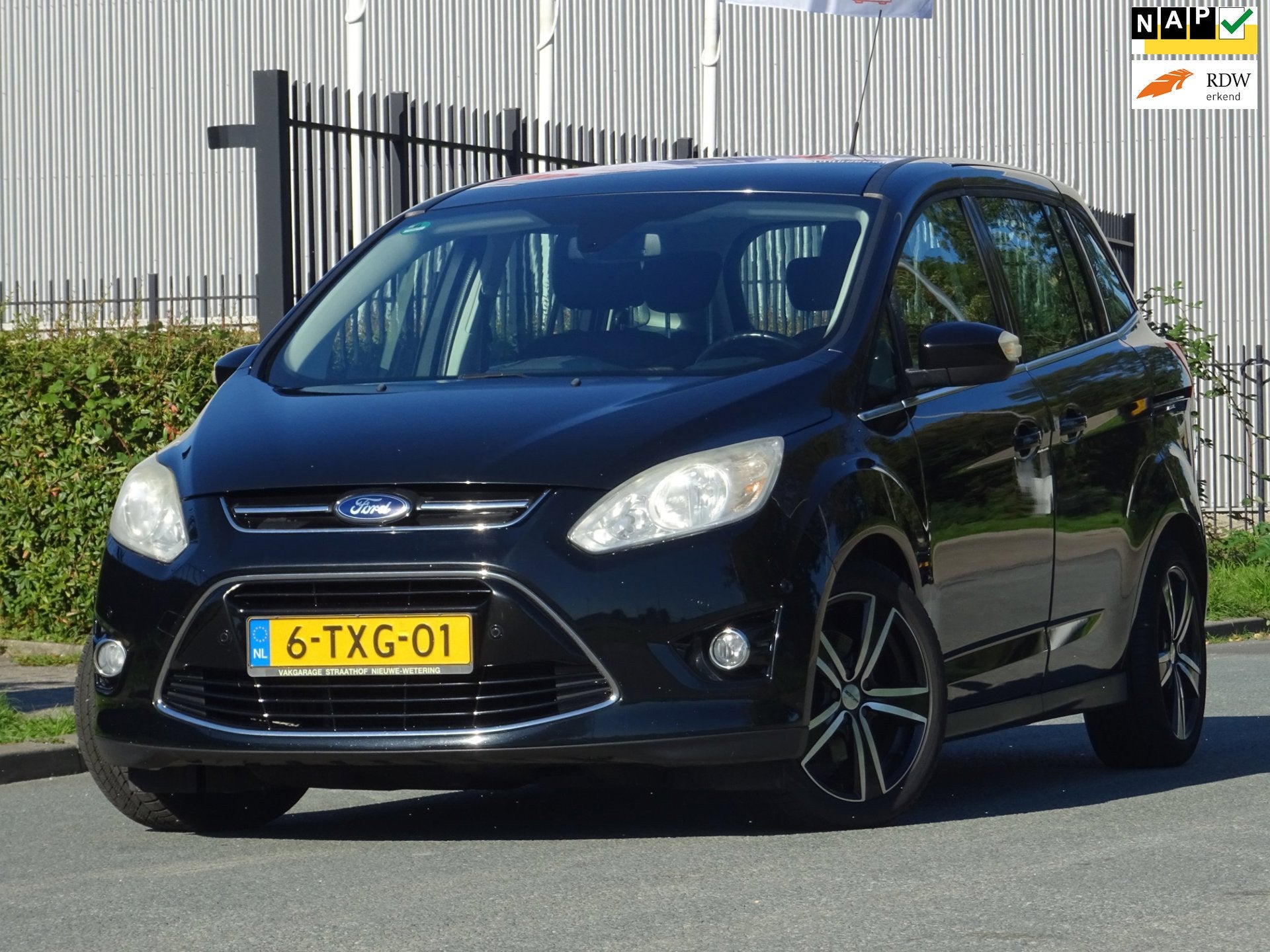Ford Grand C-Max 1.0 Titanium NAP/NAVI/CAMERA/CLIMA/PDC/APK, Auto's, Voorwielaandrijving, 125 pk, Gebruikt, Zwart