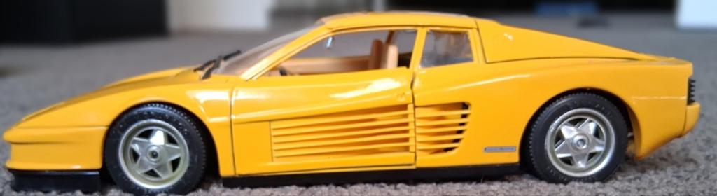 Ferrari testarossa 1984, Hobby en Vrije tijd, Modelauto's | 1:24, Ophalen of Verzenden, Overige merken