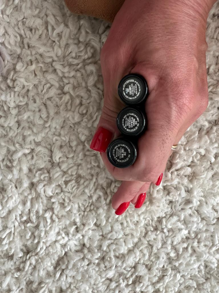 MAC lipsticks - diverse kleuren- 3 stuks/ nieuwstaat, Lippen, Verzenden, Zo goed als nieuw, Make-up