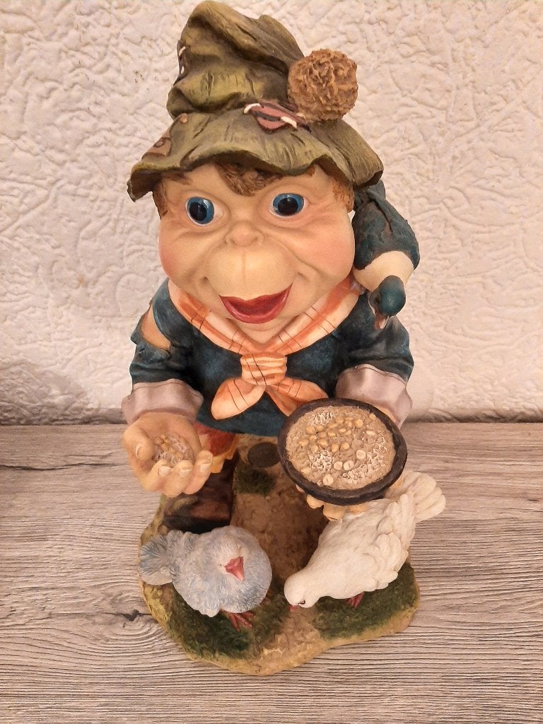 laven Efteling Lusty met zijn duifjes, Verzamelen, Ophalen of Verzenden, Zo goed als nieuw, Beeldje of Poppetje