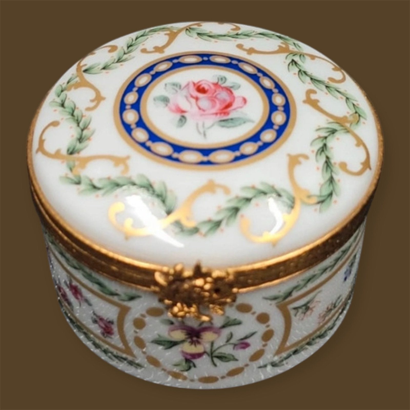 Haviland Limoges France Louveciennes pillendoosje, Verzenden