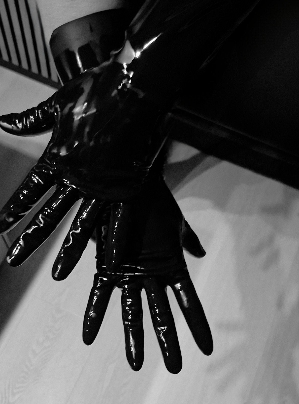 Nieuwe latex handschoenen - Maat L en XL, Kleding | Dames, Onbekend, Verzenden, Nieuw