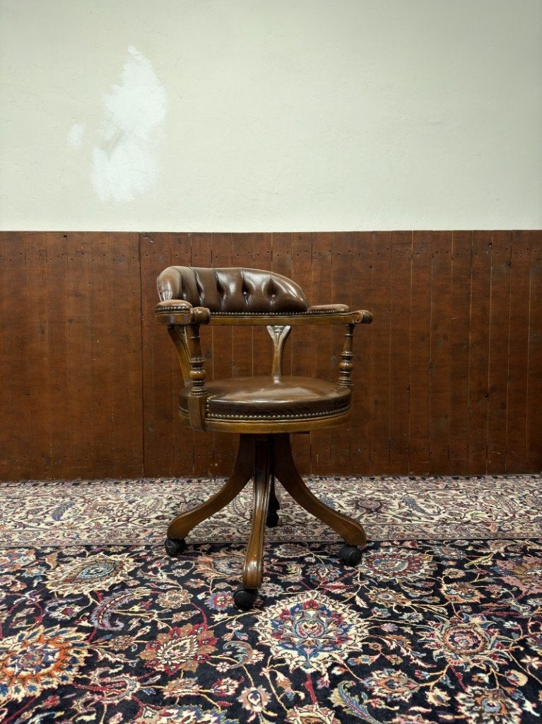 Klassiek Engels Chesterfield Bureaustoel, Ophalen