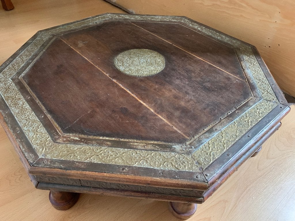 Bijzondere 8 kantige tafel India Indiase tempeltafel, Ophalen, Rechthoekig, 50 tot 100 cm, Minder dan 50 cm