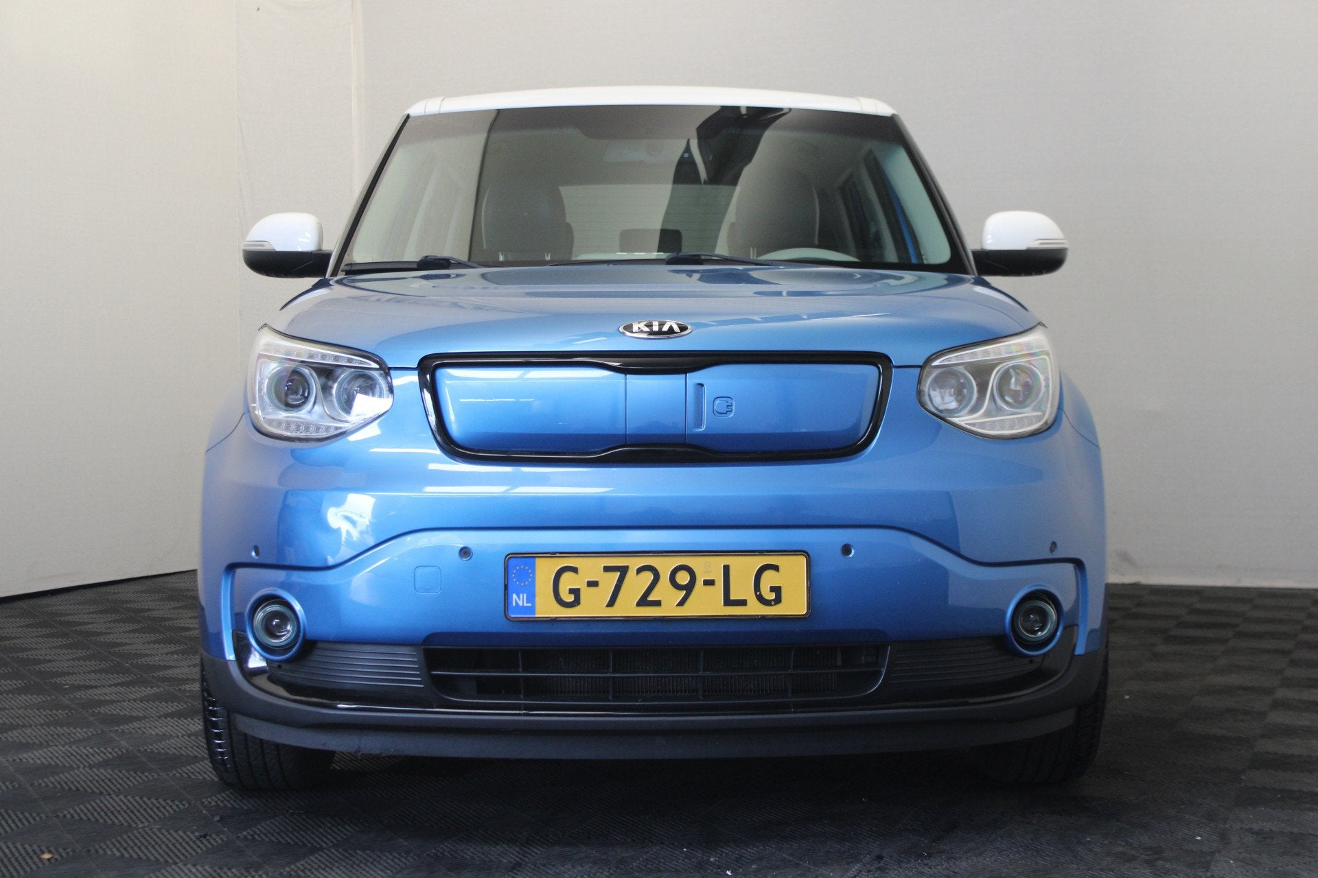Kia Soul EV ExecutivePlusLine 27 kWh (bj 2016, automaat), Auto's, Kia, Gebruikt, Beige, Blauw, 1465 kg