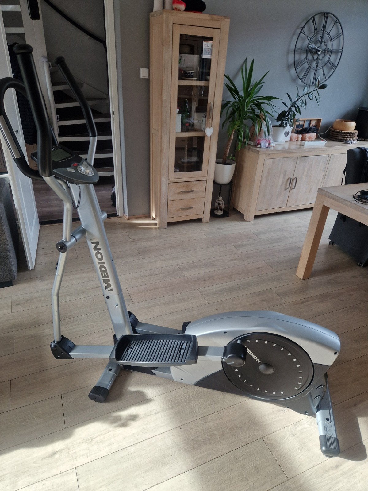Medion Crosstrainer MD 15075 - Perfect voor thuis trainen, Sport en Fitness, Ophalen, Zo goed als nieuw