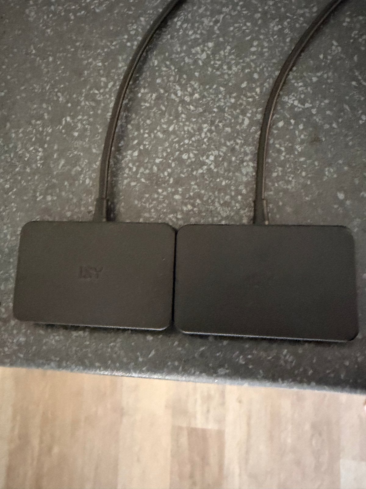 2x isy USB Hub met 4 poorten per hub, Ophalen, Zo goed als nieuw