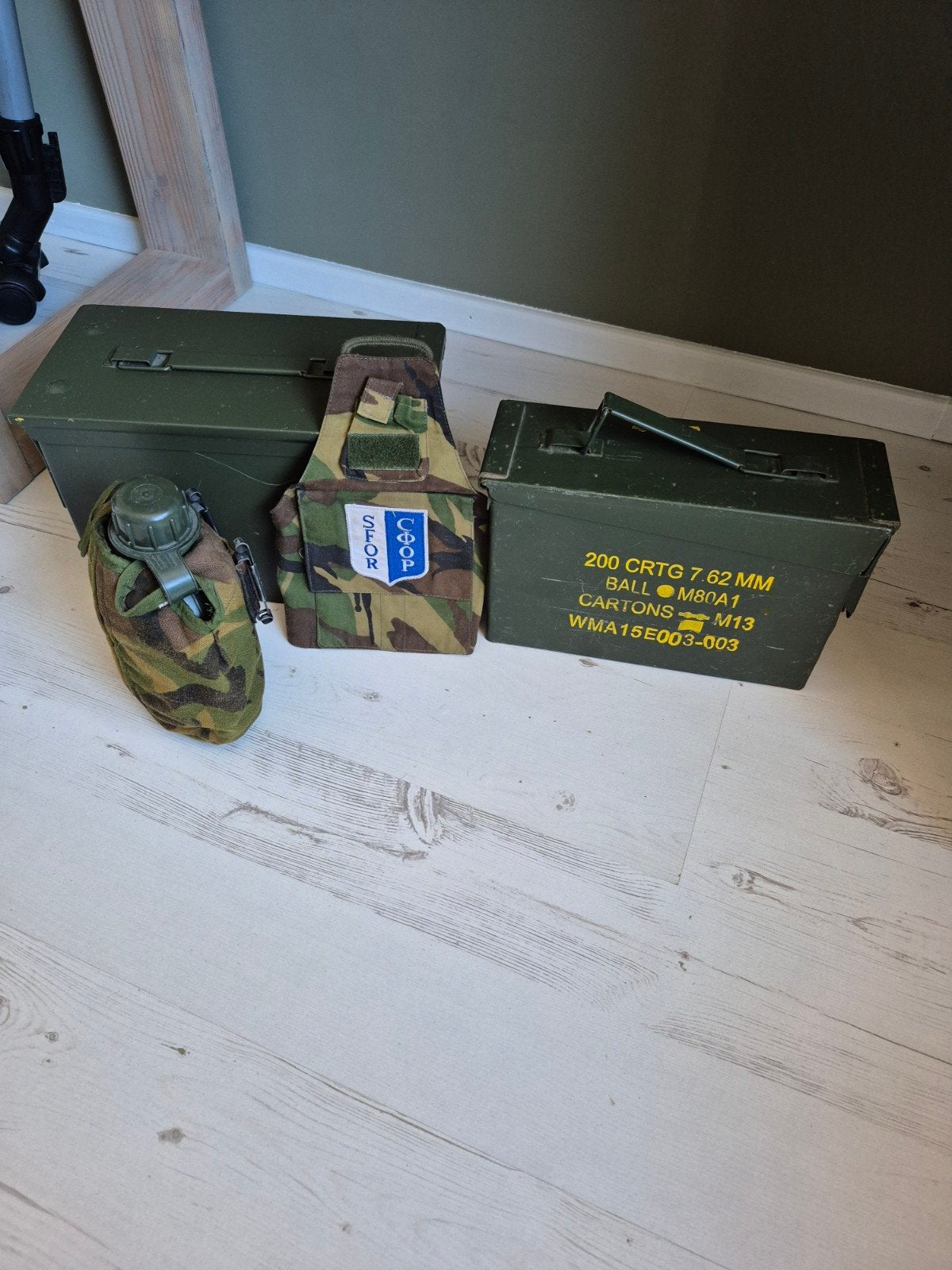Militair verzamelpakket: veldfles, patroontas, munitiekisten, Verzamelen, Ophalen, Overige soorten, Overige gebieden, Overige typen