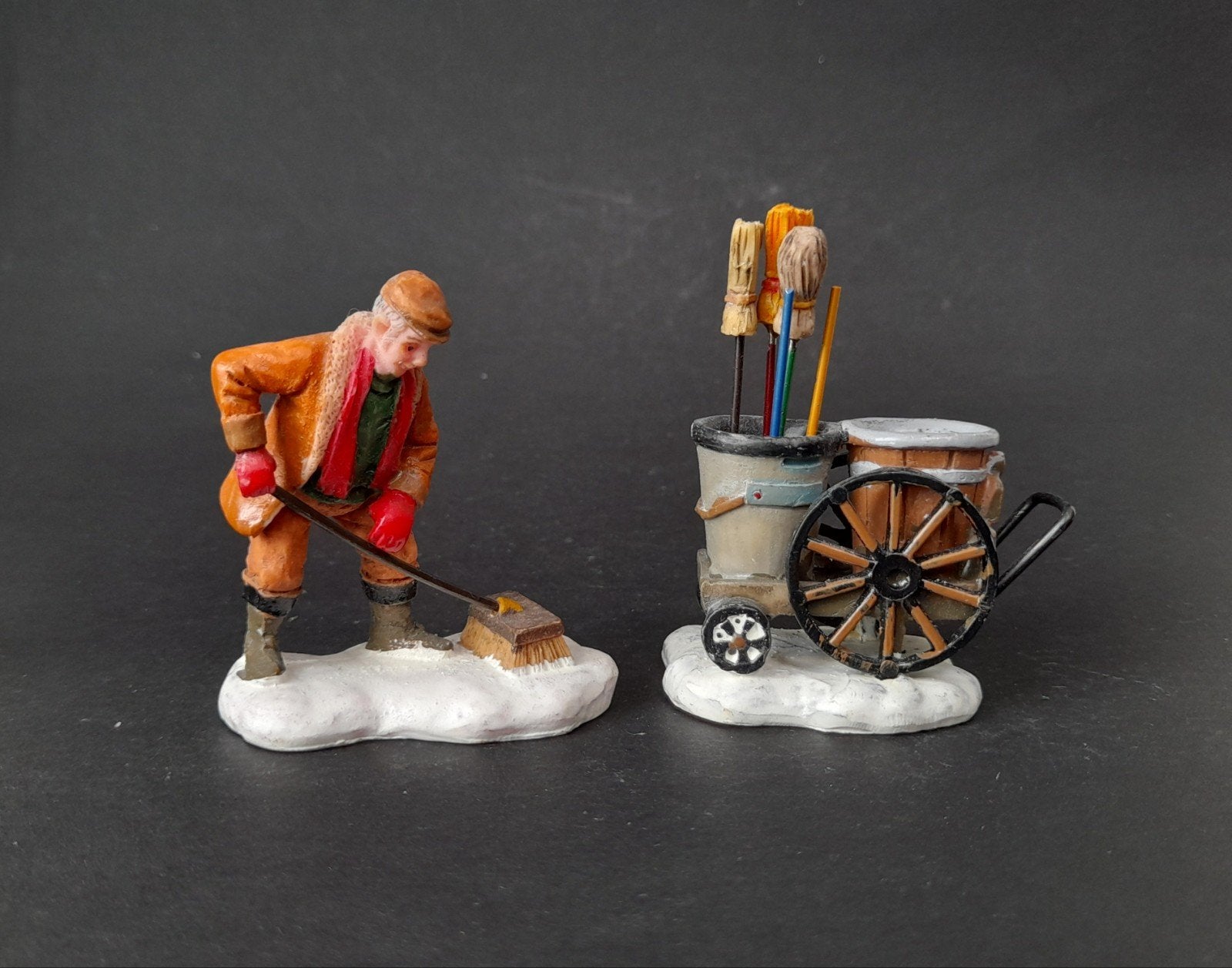 lemax kerst figuur c28 kerstdorp kersthuisjes, Verzenden