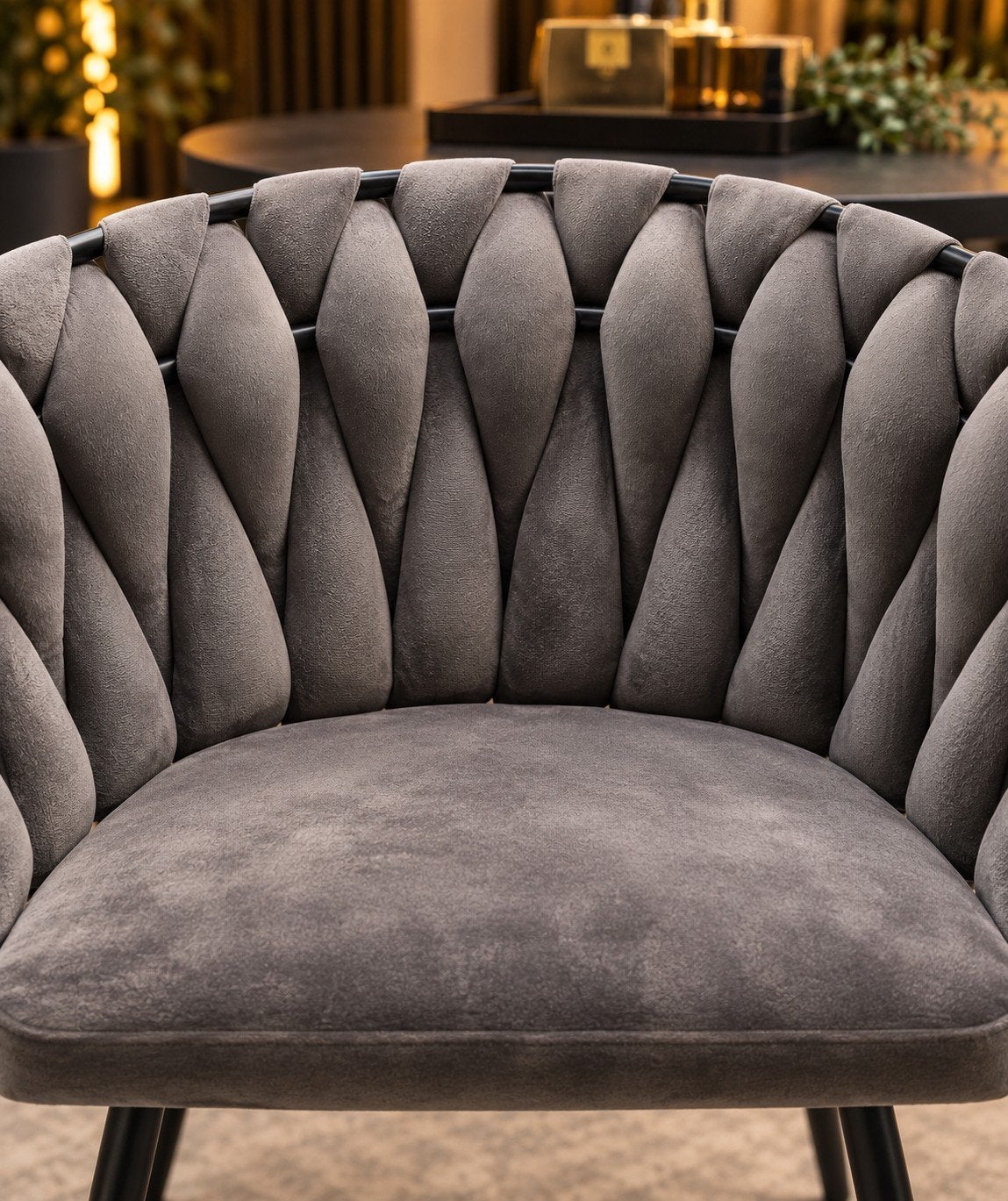 Wave stoelen (6x) en walnoot tafel (180 cm), z.g.a.n., 150 tot 200 cm, Rond, Ophalen of Verzenden, Zo goed als nieuw