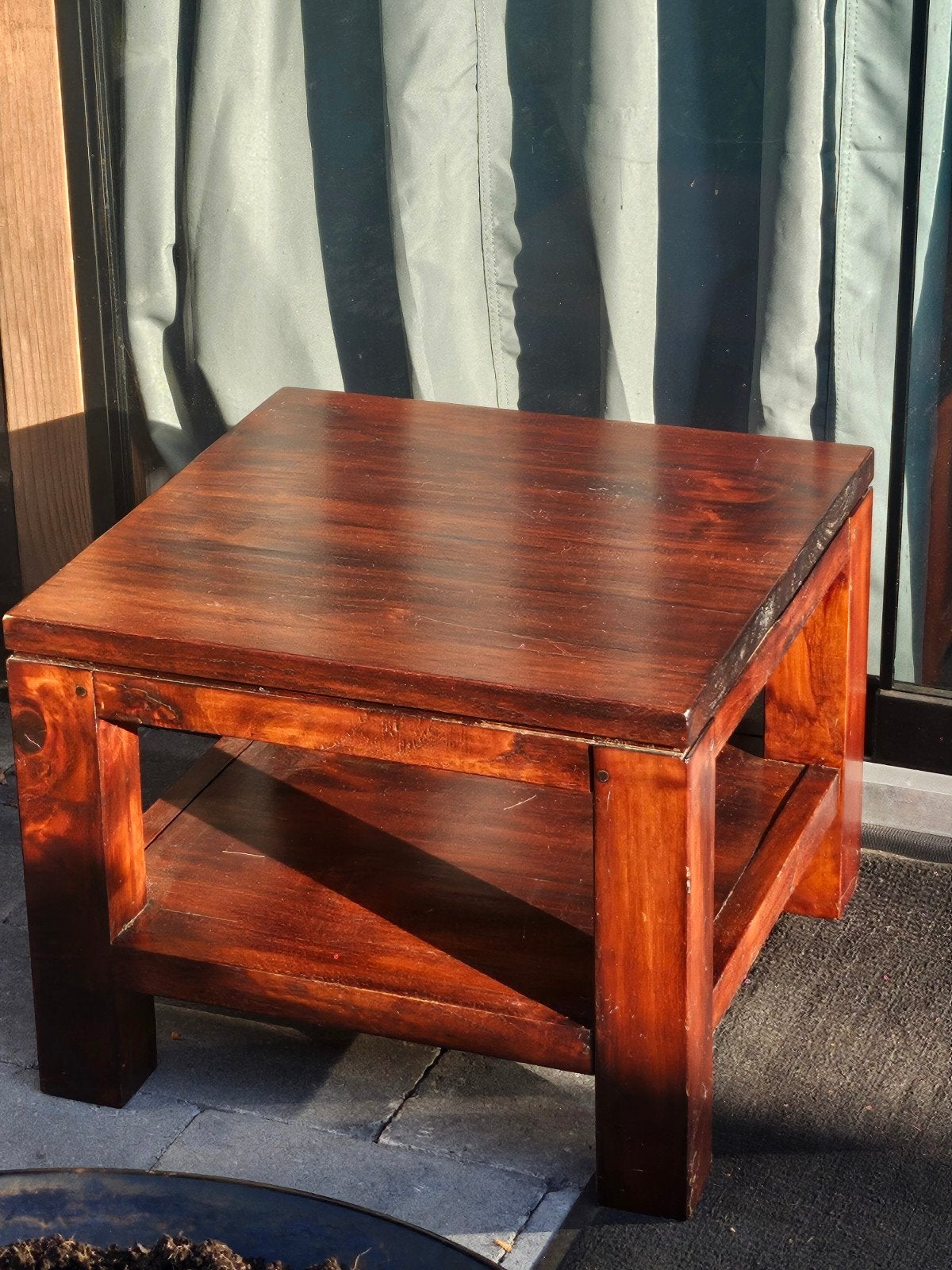2 zware massieve salon/bijzettafels 54x54x43cm, Huis en Inrichting, Ophalen, Minder dan 45 cm, Minder dan 55 cm, Gebruikt