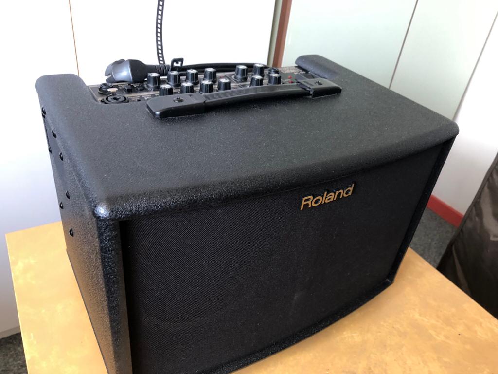 Roland AC60 stereo gitaarversterker, Muziek en Instrumenten, Ophalen, Zo goed als nieuw, Minder dan 50 watt