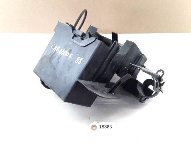 CBR1000F 1987 - 1988 Honda Batterijbak D1-35842, Motoren