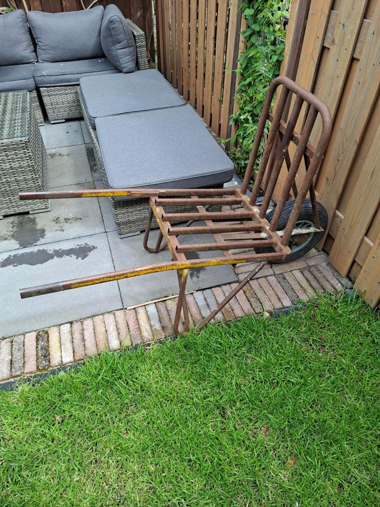 Stevige stenenkruiwagen - Ideaal voor zwaar werk, Tuin en Terras, Ophalen of Verzenden, Gebruikt, Handmatig, Eenwielig