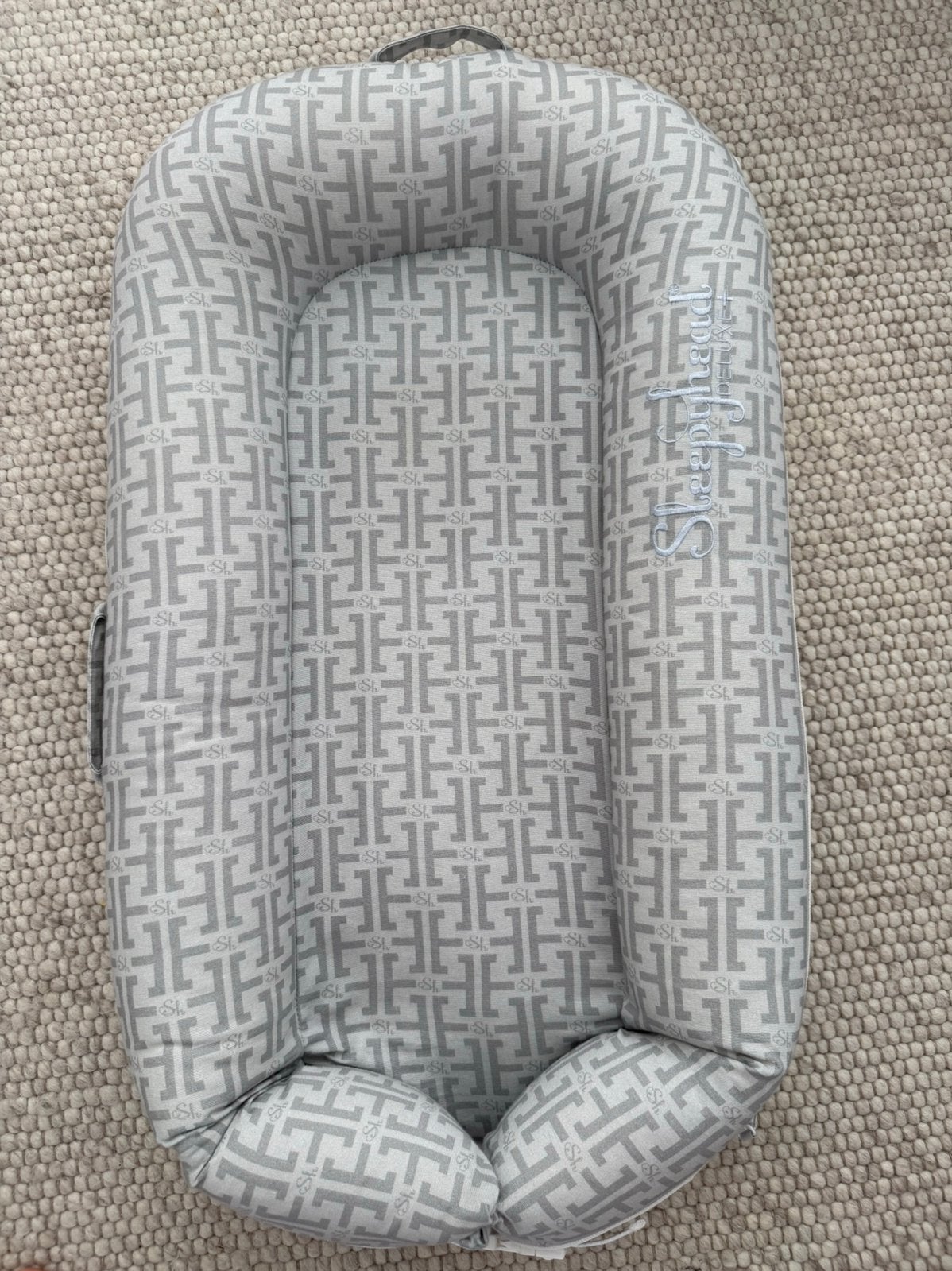 Sleepyhead Deluxe+ babynestje -Zo goed als nieuw + travelbag, Kinderen en Baby's, Babywiegjes en Ledikanten, Ophalen, Zo goed als nieuw