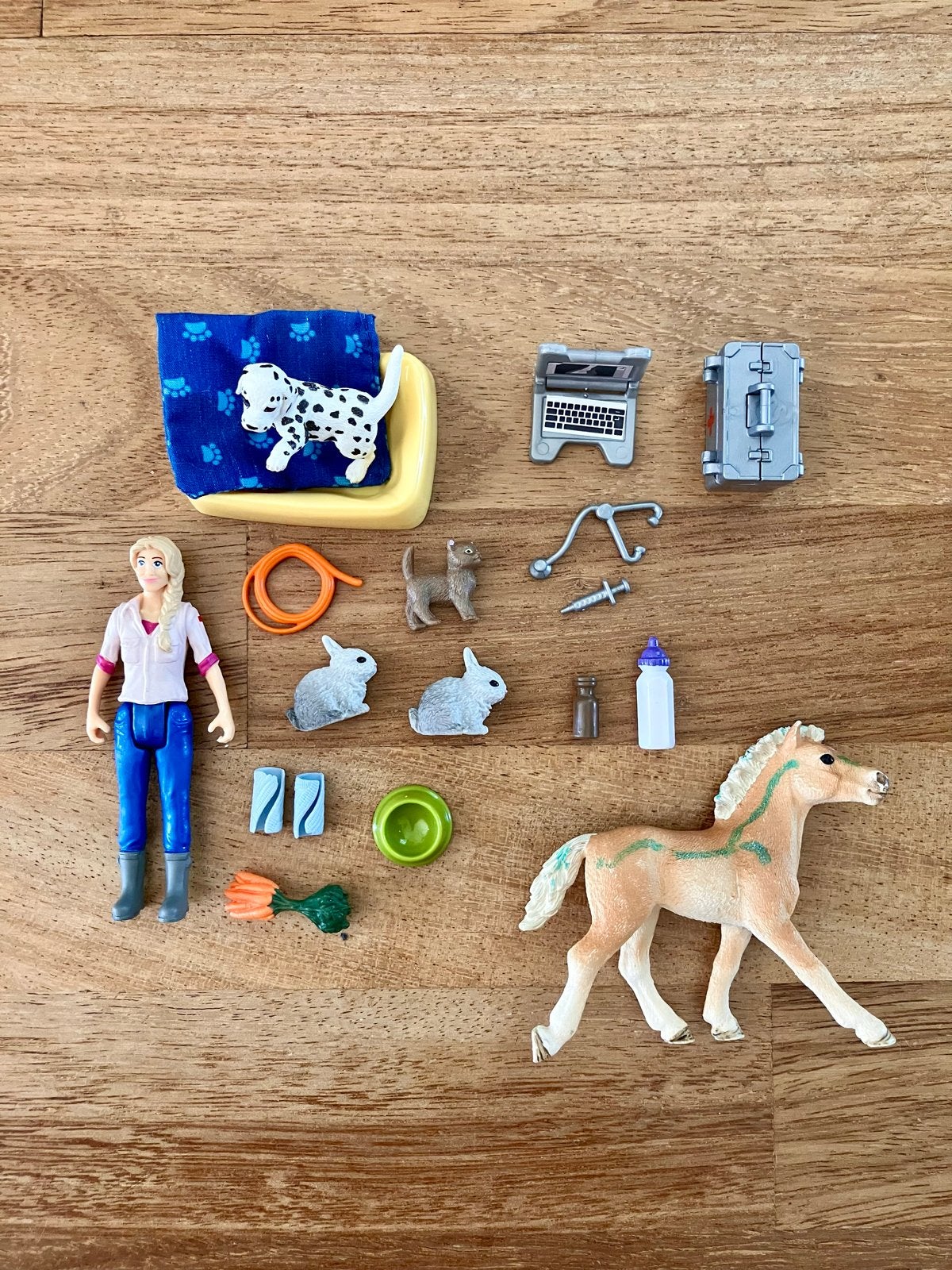 Schleich Farm World Dierenartspraktijk met accessoires, Ophalen of Verzenden, Gebruikt, Jongen of Meisje