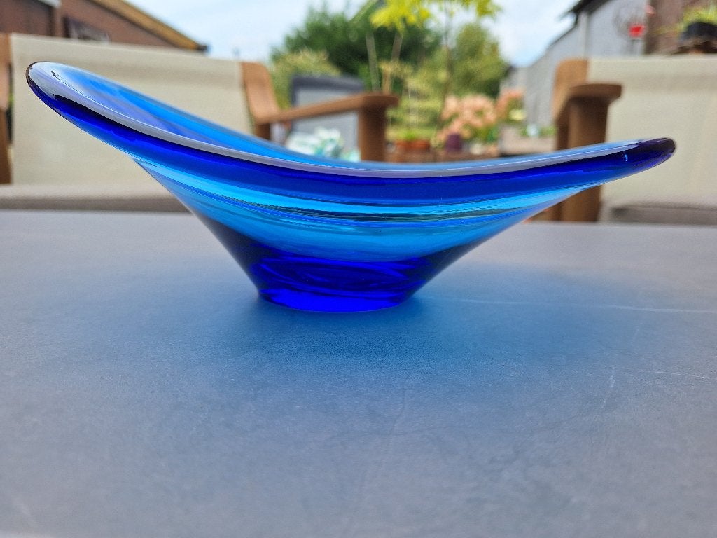 Deens design schaal in blue, Schaal, Ophalen of Verzenden, Ovaal, Glas