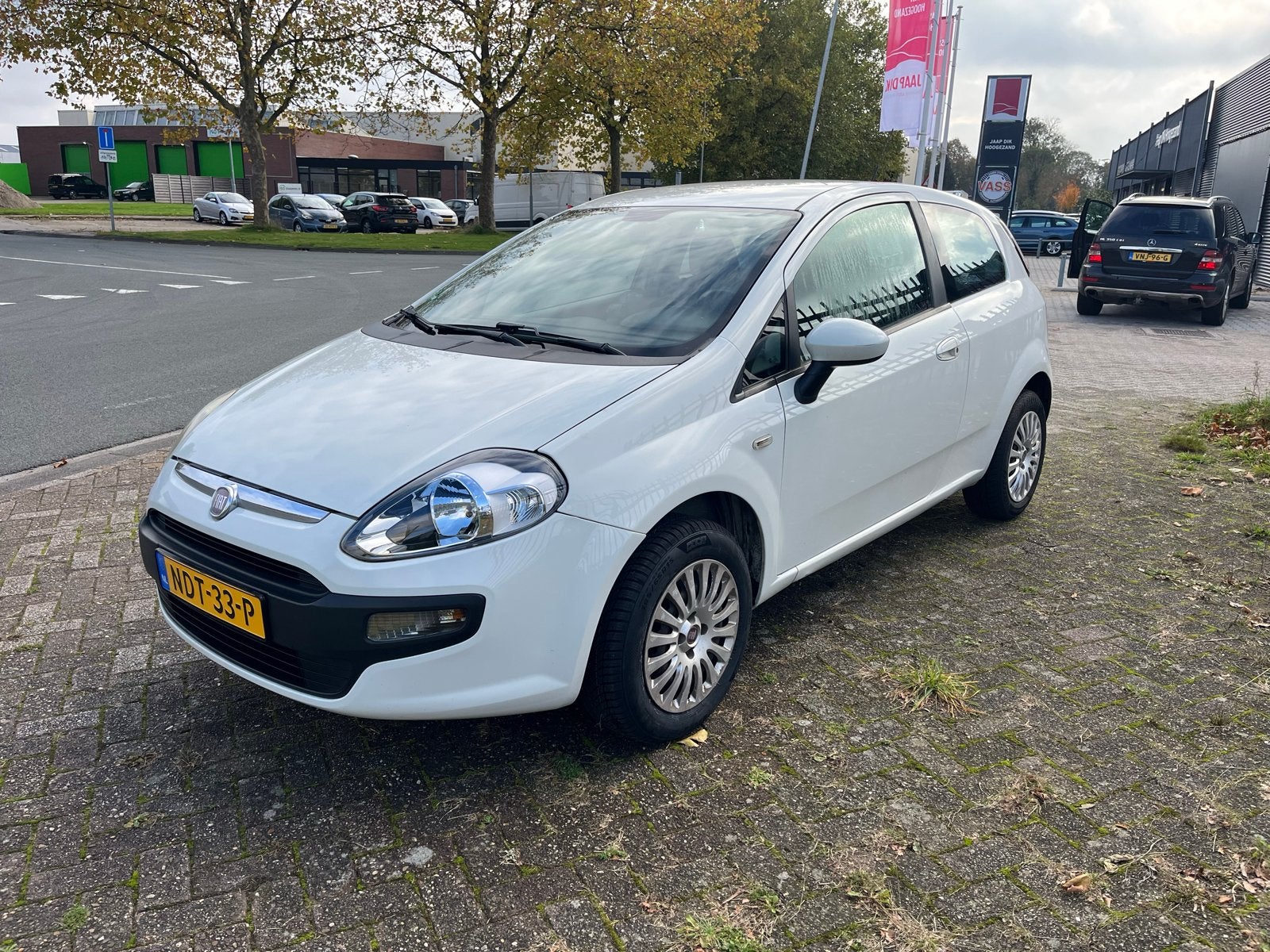 Fiat punto evo 2012, Voorwielaandrijving, Zwart, 4 cilinders, Wit
