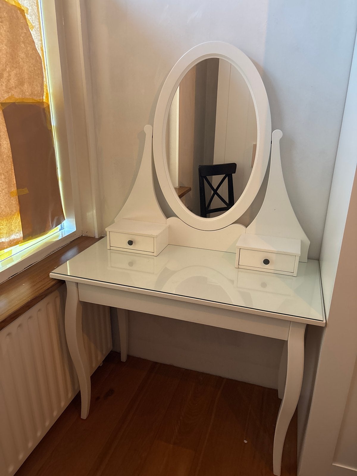 IKEA Hemnes Toilettafel/Kaptafel met Spiegel en Lades, Huis en Inrichting, Ophalen, Gebruikt, 50 tot 100 cm, 150 tot 200 cm