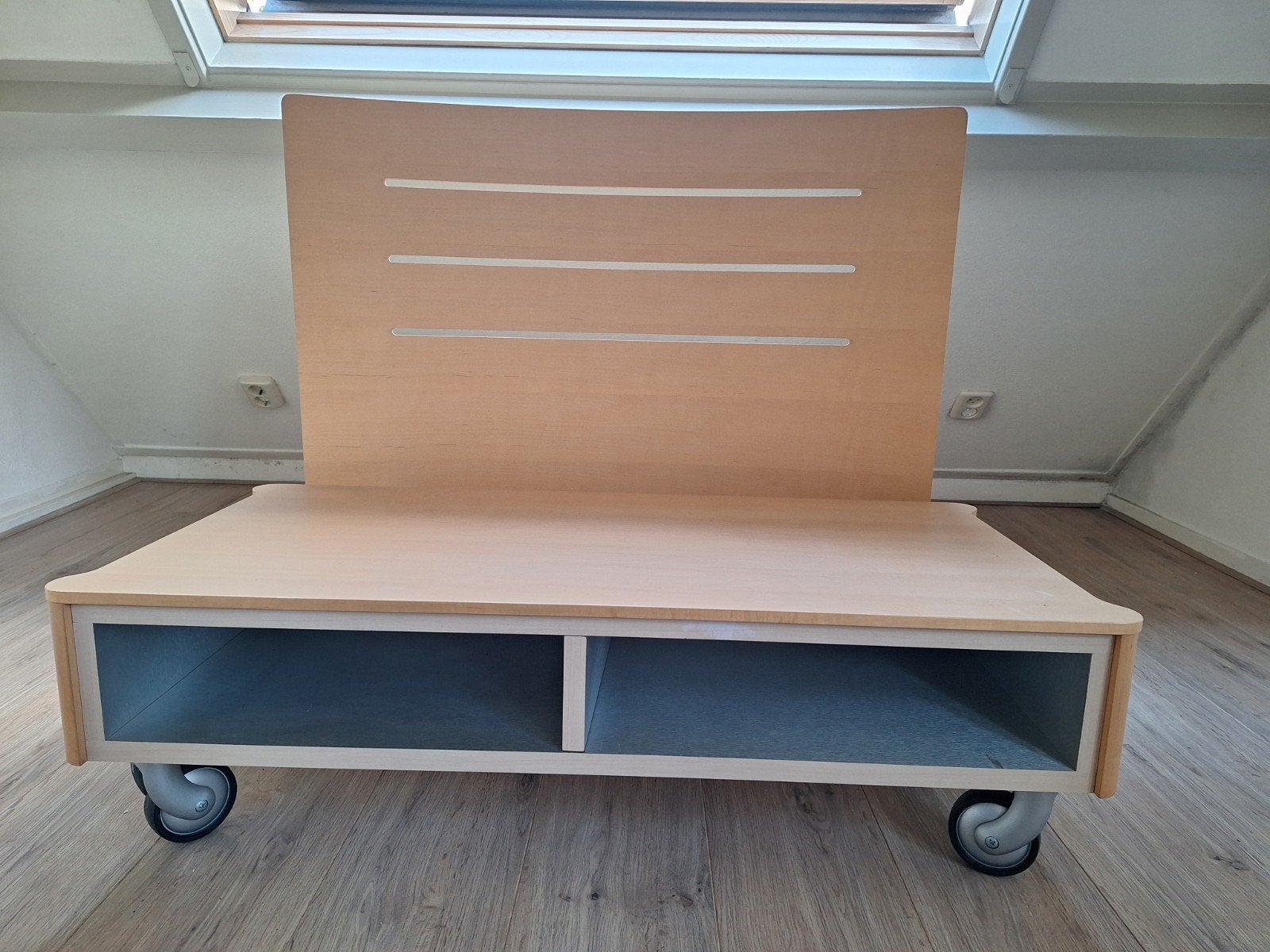 Vintage Rolf Benz houten TV-meubel op wielen, Ophalen, Gebruikt, 100 tot 150 cm, Minder dan 100 cm