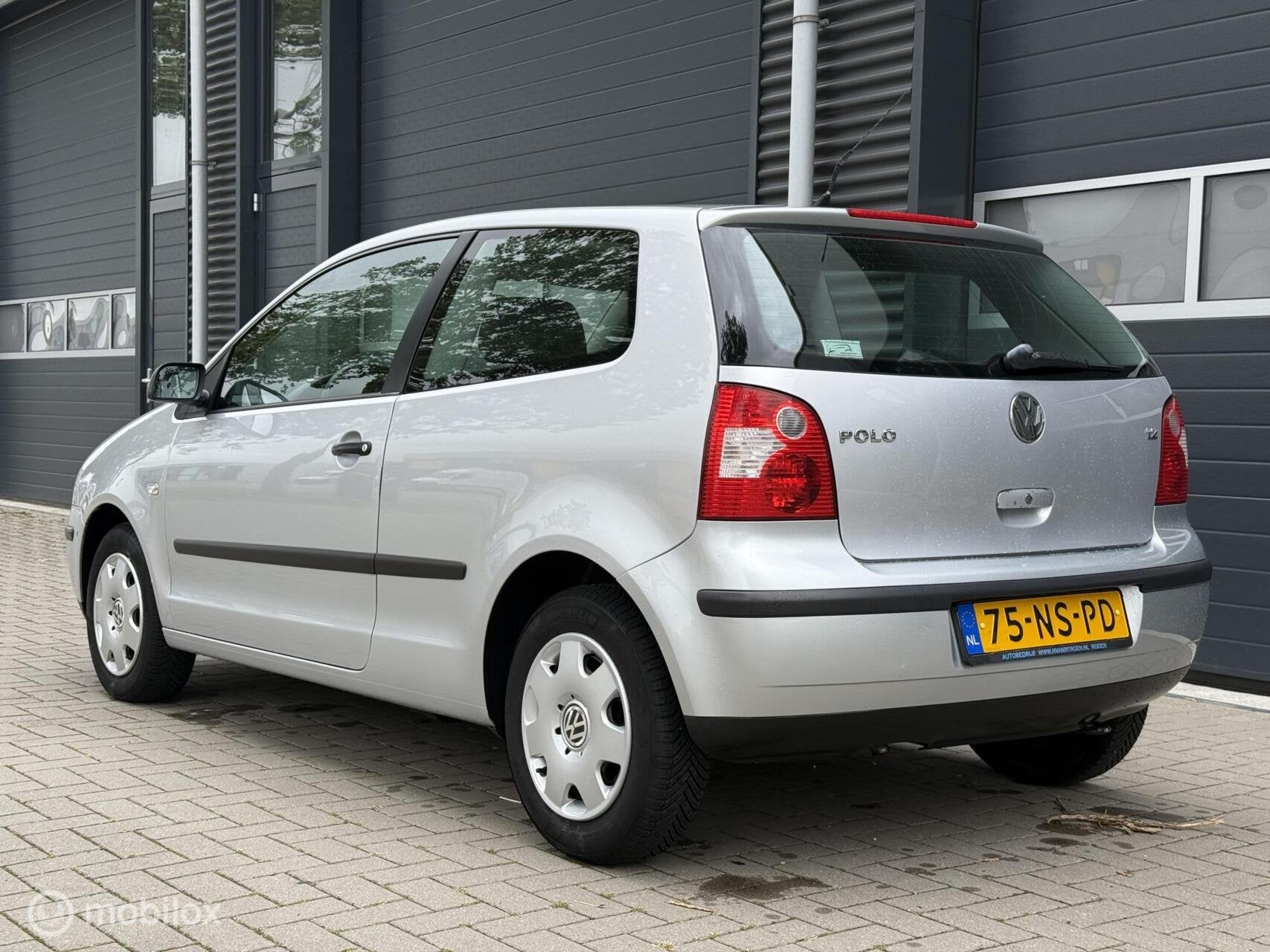 Volkswagen Polo 1.2-12V Athene | AIRCO | NAP | APK 9-2-2027, Stof, Zwart, 1198 cc, Origineel Nederlands