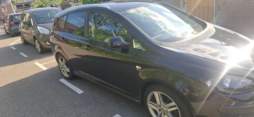 Seat Altea XL 1.2 TSI 77KW Stationwagon 2012 Zwart, Auto's, Voorwielaandrijving, Euro 5, Stof, 4 cilinders