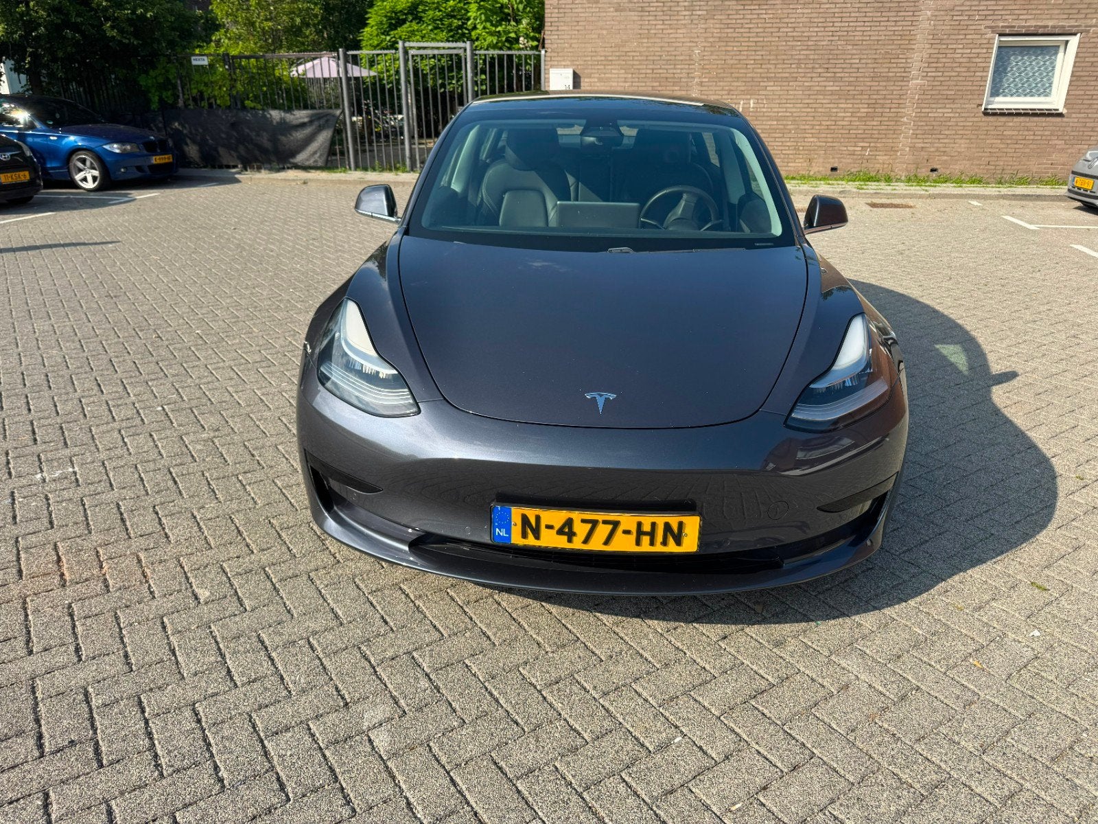Tesla Model 3 2020 Grijs - nette staat, Auto's, Tesla, Automaat, 136 pk, Zwart, Leder