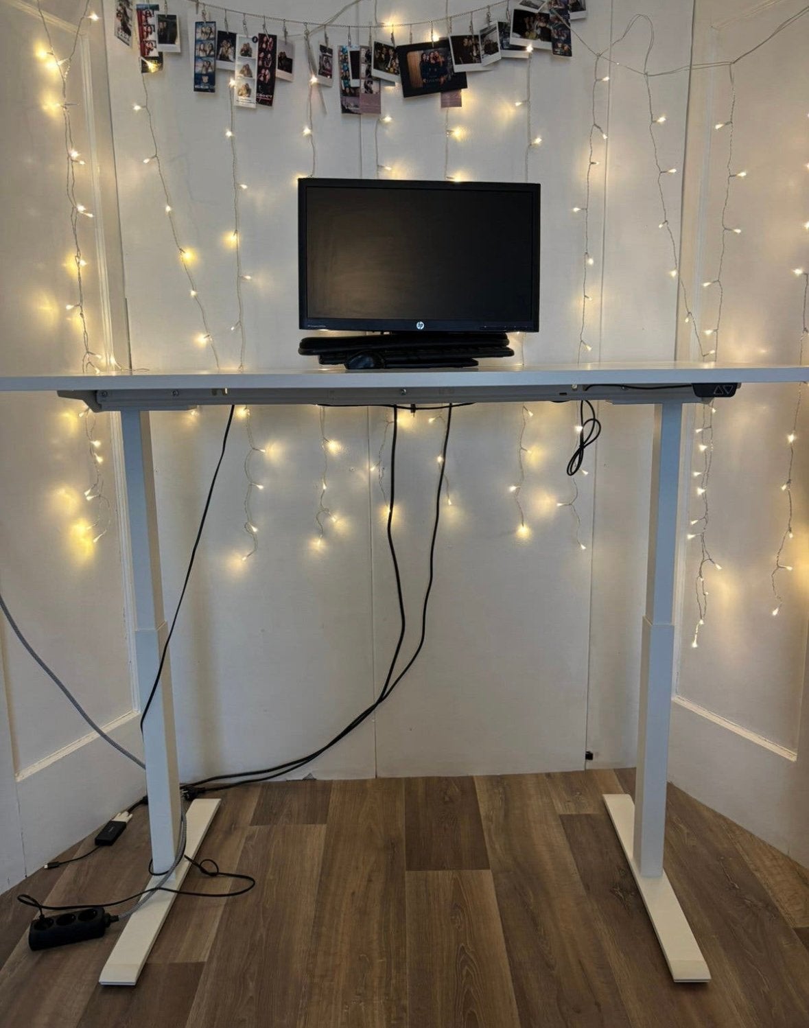 Wit elektrisch zit-sta bureau - Gebruikt 140 x 80, Huis en Inrichting, Bureaus, Ophalen, Zit-sta bureau, Elektrisch, Gebruikt