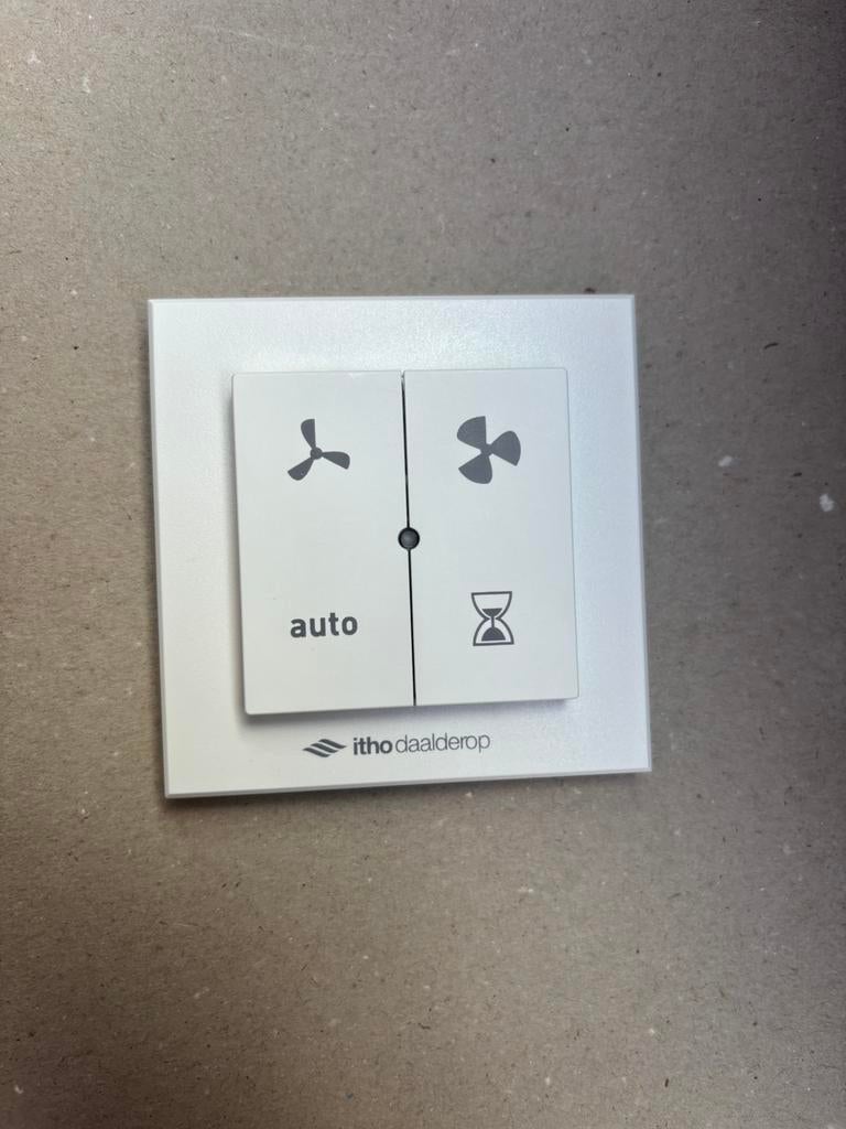 Itho daalderop rft-n auto bediening, Doe-het-zelf en Verbouw, Ventilatie en Afzuiging, Ophalen of Verzenden, Zo goed als nieuw