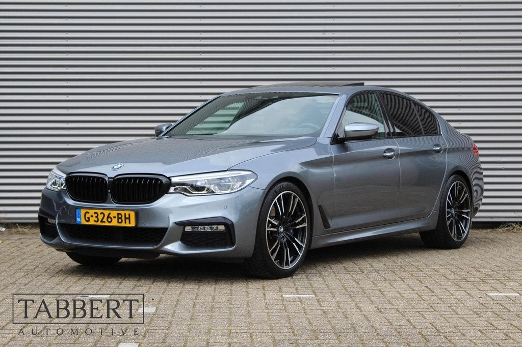 BMW 5-serie 530i High Executive M Pakket Dakraam Trekhaak, Auto's, BMW, Bedrijf, Te koop, 5-Serie, 360° camera, ABS, Achteruitrijcamera