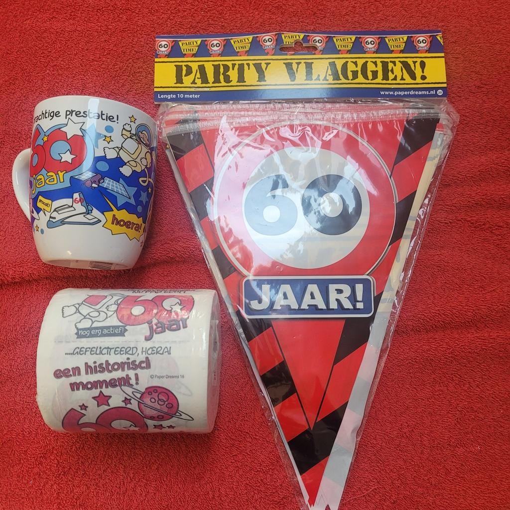 60 jr slinger, mok, wc rol NIEUW!!!, Hobby en Vrije tijd, Ophalen of Verzenden, Nieuw, Versiering