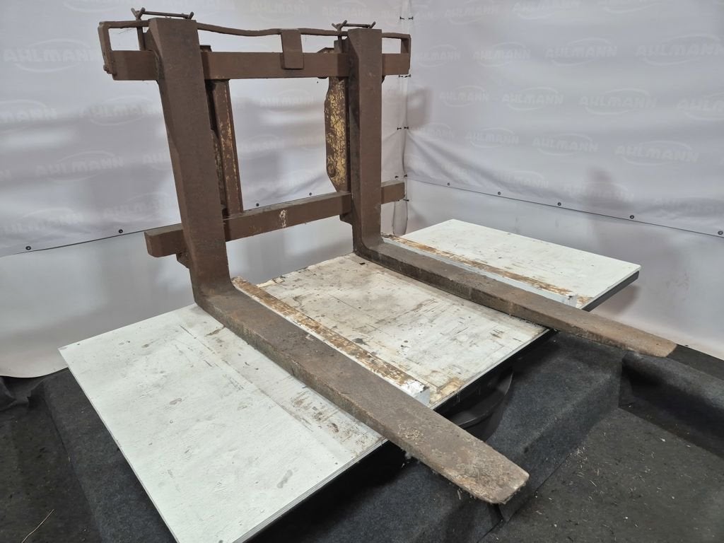 Palletvorkinstallatie AZ12/18/200 L=1500, Overige aandrijving, Voorzetapparatuur