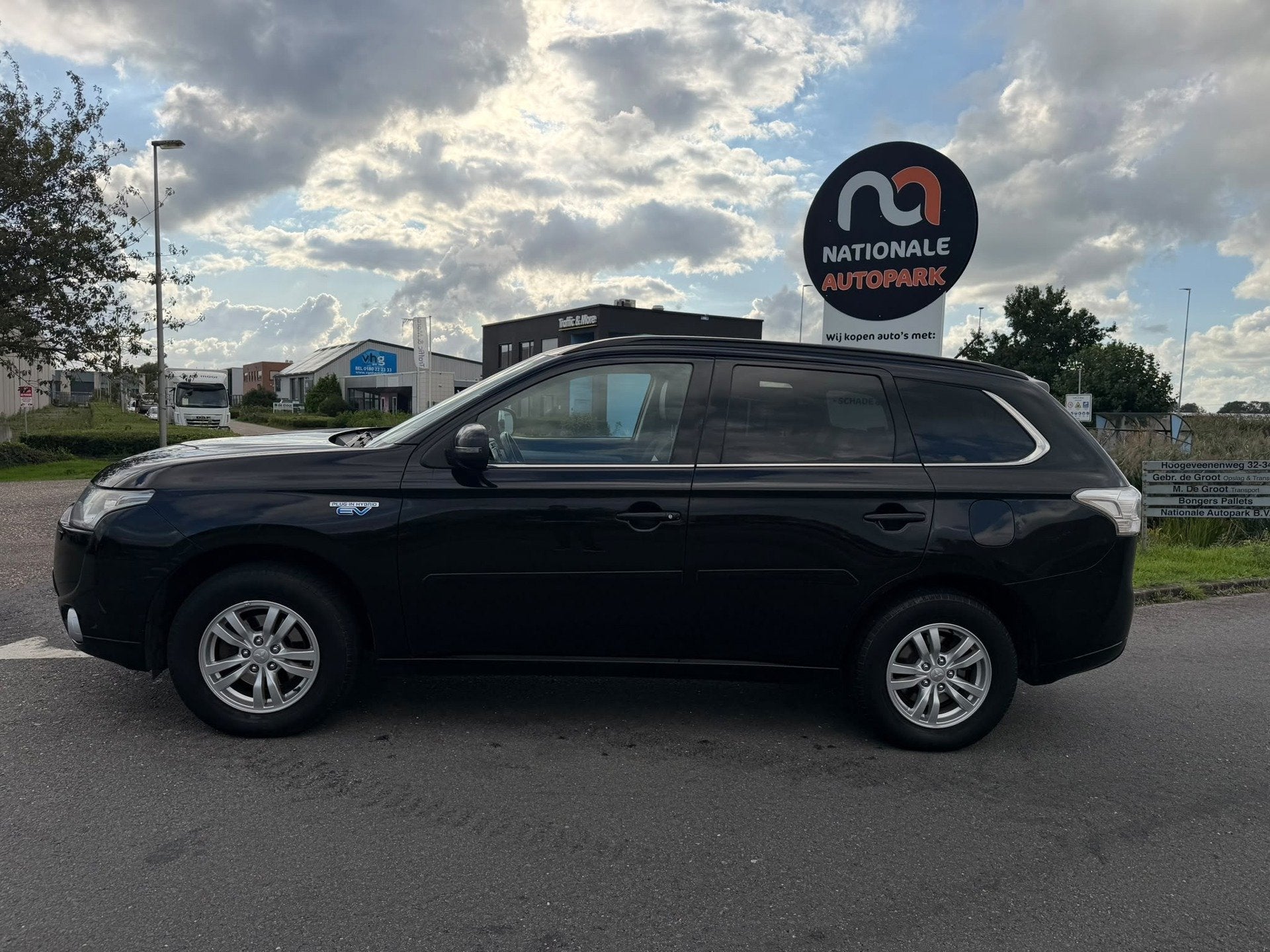 Mitsubishi Outlander 2.0 PHEV Intense+ | 2013 | Benzine/Elek, 4 cilinders, Zwart, Vierwielaandrijving, Hybride Elektrisch/Benzine