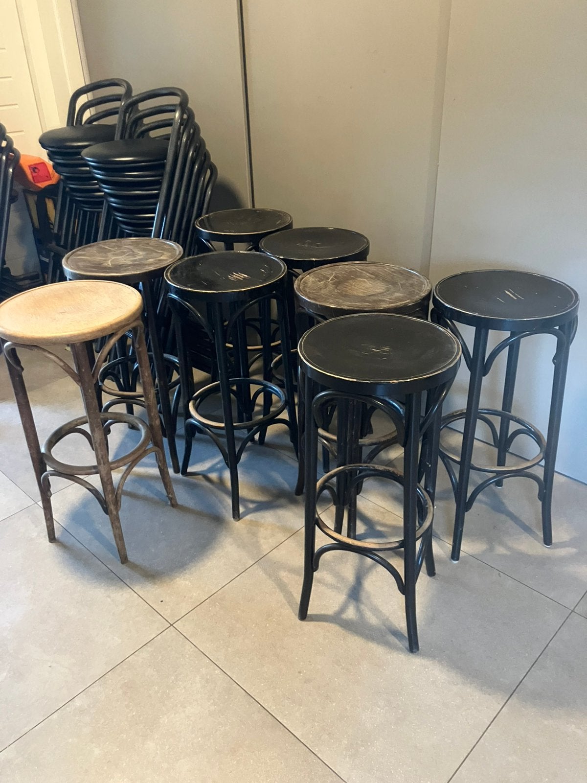 8 thonet barkruken, 5 krukken of meer, Ophalen of Verzenden, Zo goed als nieuw, 60 tot 90 cm