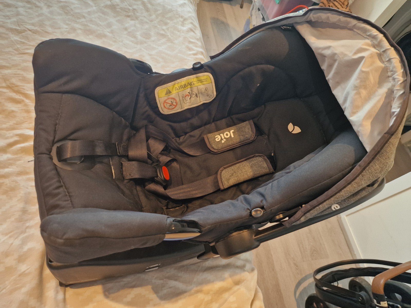 Joie Maxi-Cosi met Isofix i-Base Advance, Kinderen en Baby's, Autostoeltjes, Gebruikt, Zijbescherming, Isofix, 0 t/m 13 kg