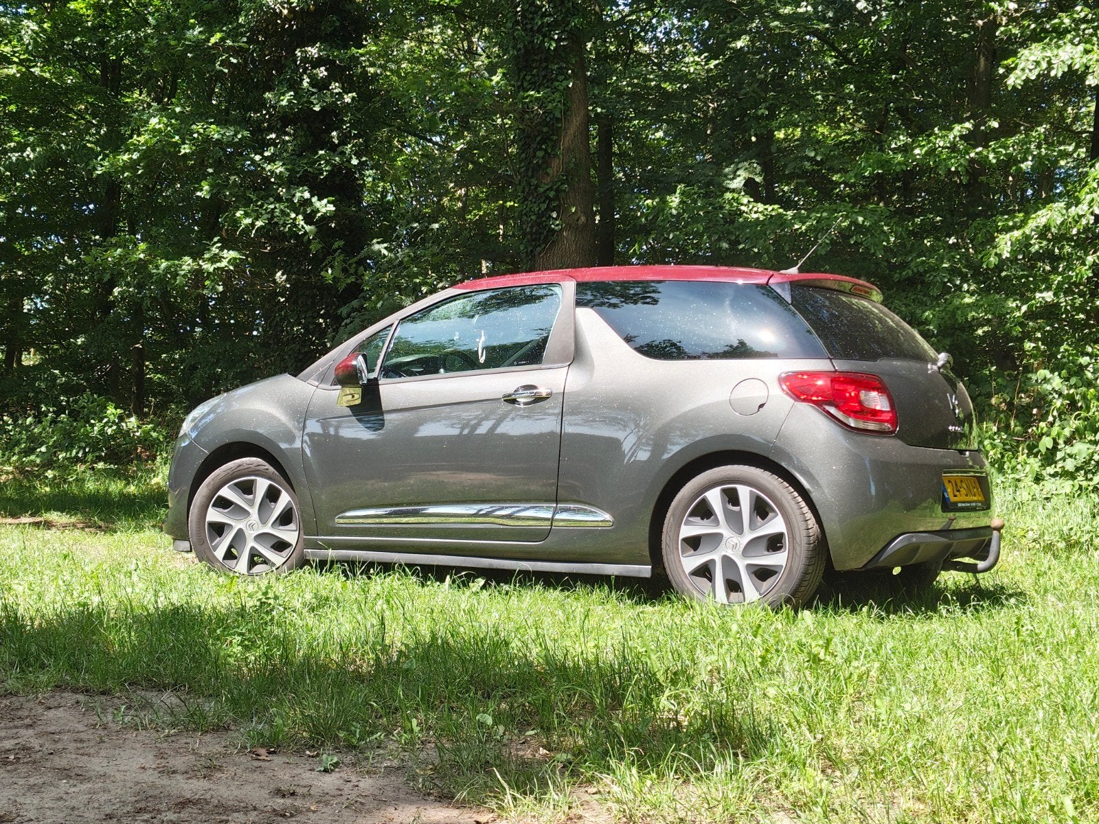 Citroën DS3 1.6 Hdif 2011 Grijs, Voorwielaandrijving, 4 cilinders, Origineel Nederlands, Overige kleuren