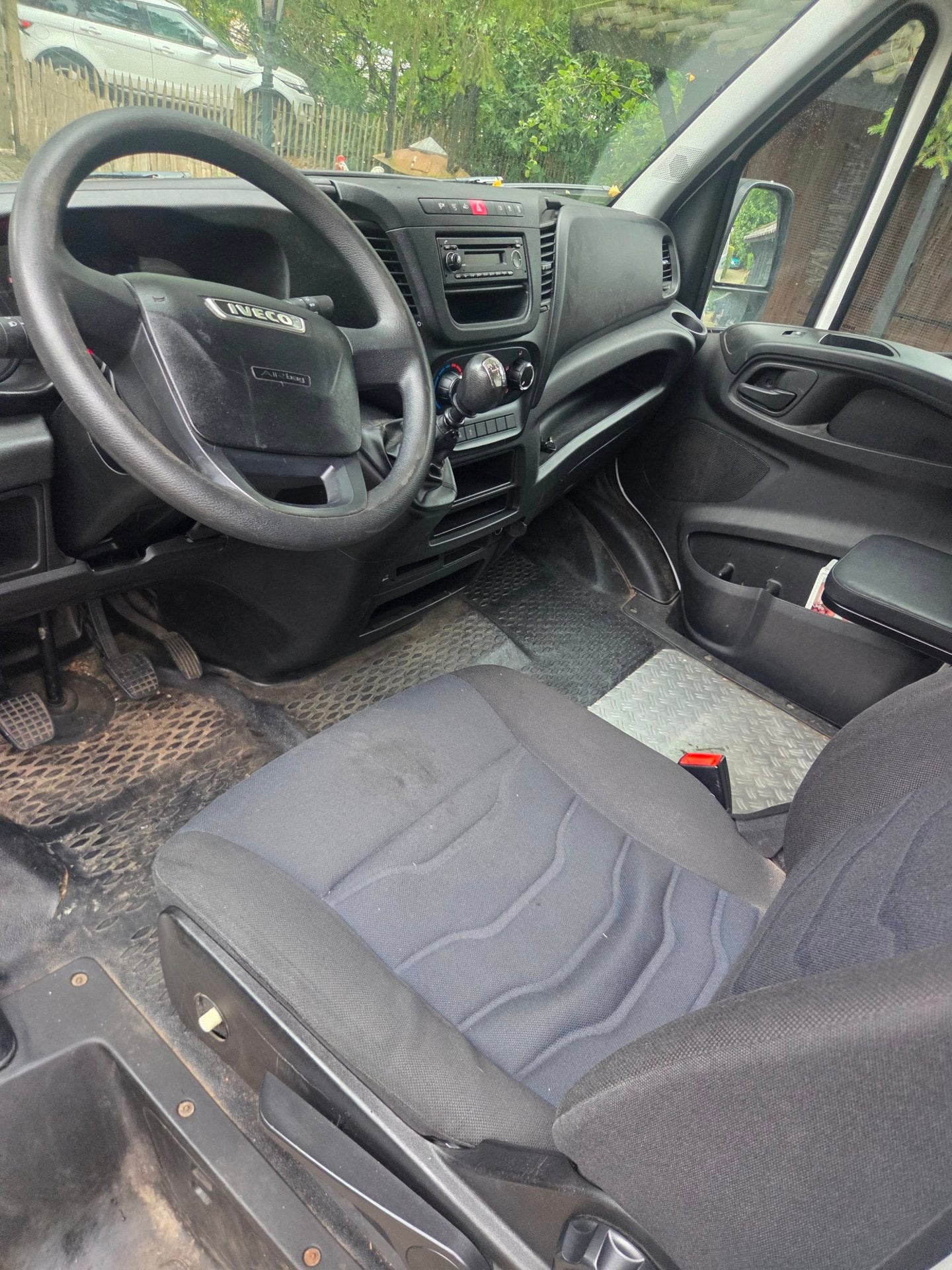 Iveco Daily 35S12V 2.3 352 Euro 6, Auto's, Gebruikt, Euro 6, Iveco, Wit